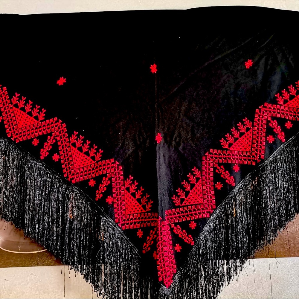 ‏Palestinian embroidered shawl, handcrafted